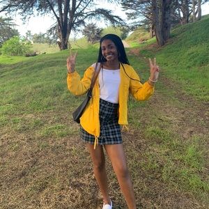 Meet your Posher, Mina